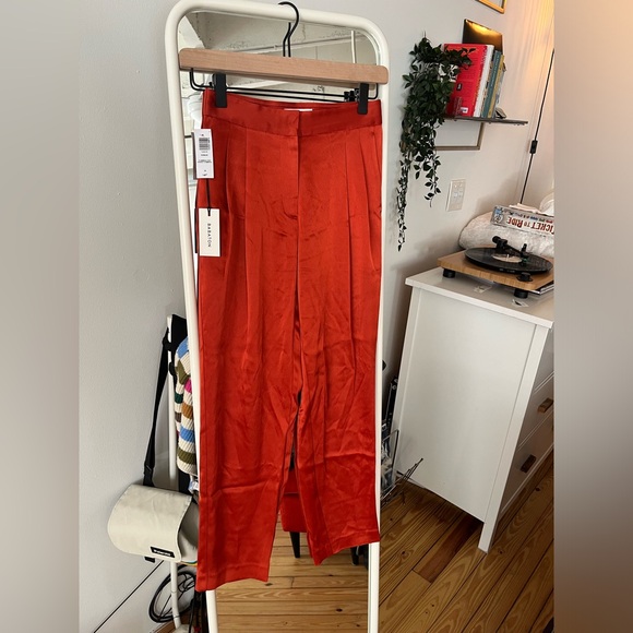 Brand New High Waisted Aritzia Pants - Picture 1 of 5